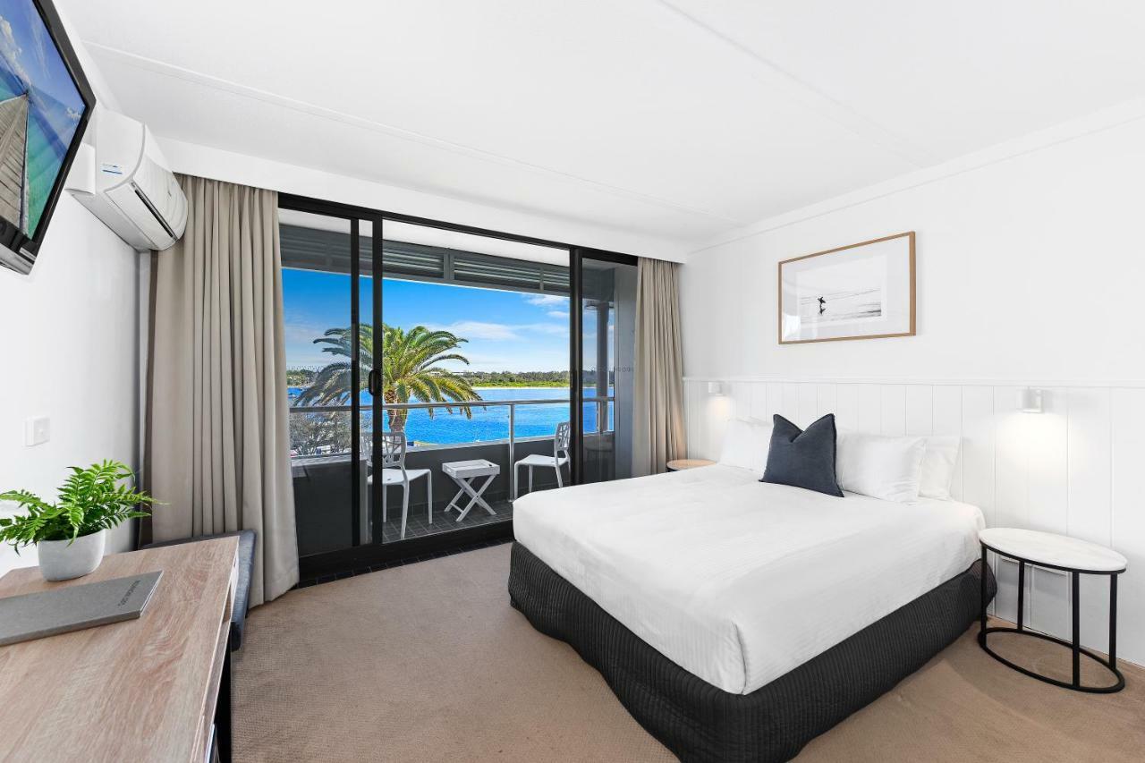 The Mid Pacific Motel Port Macquarie Bagian luar foto